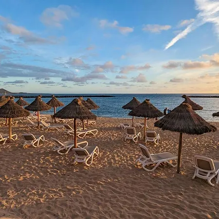 Skyline By The Sea - Playa De Americas Плайя-де-лас-Амерікас